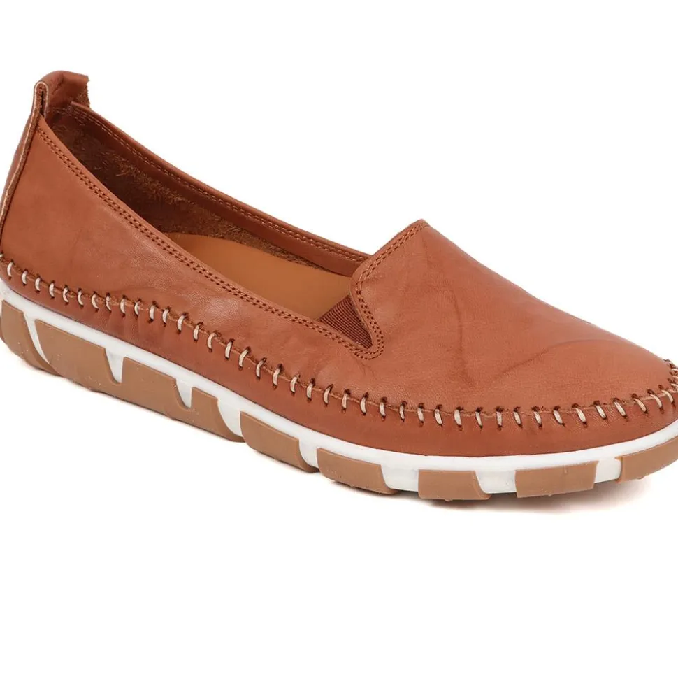 Slip-On Leather Pumps - Tan