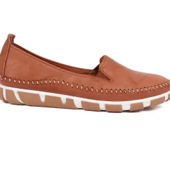 Slip-On Leather Pumps - Tan