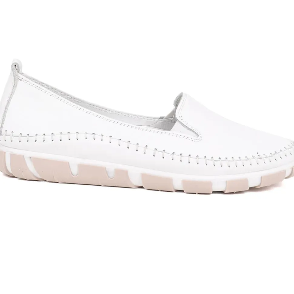 Slip-On Leather Pumps - White