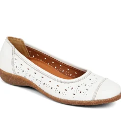 Slip-On Leather Pumps - White