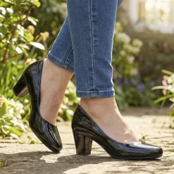 Stacked-Heel Court Shoes - Black Patent