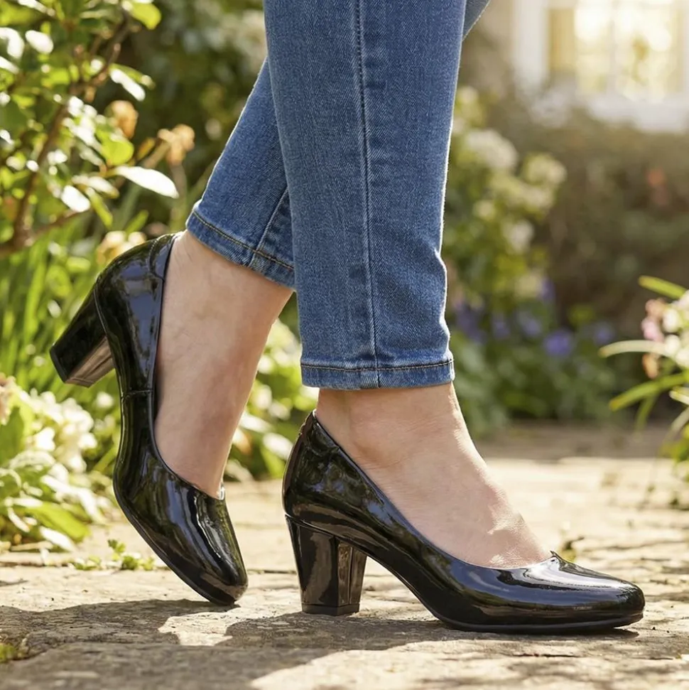 Stacked-Heel Court Shoes - Black Patent
