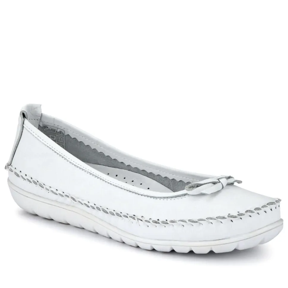 Stitched Leather Pumps - White