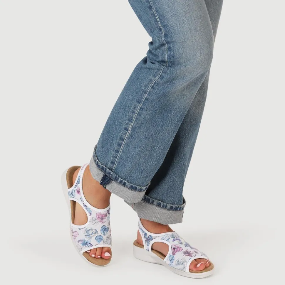 Stretchy Wide-Fit Sandals - White