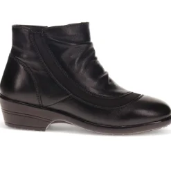 Wedge-Heeled Ankle Boots - Black