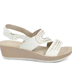 Wedge Heeled Buckle Fasten Sandals - White