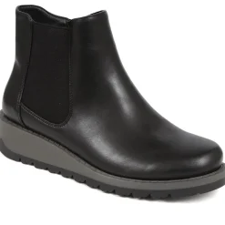 Wedge-Heeled Chelsea Boots - Black
