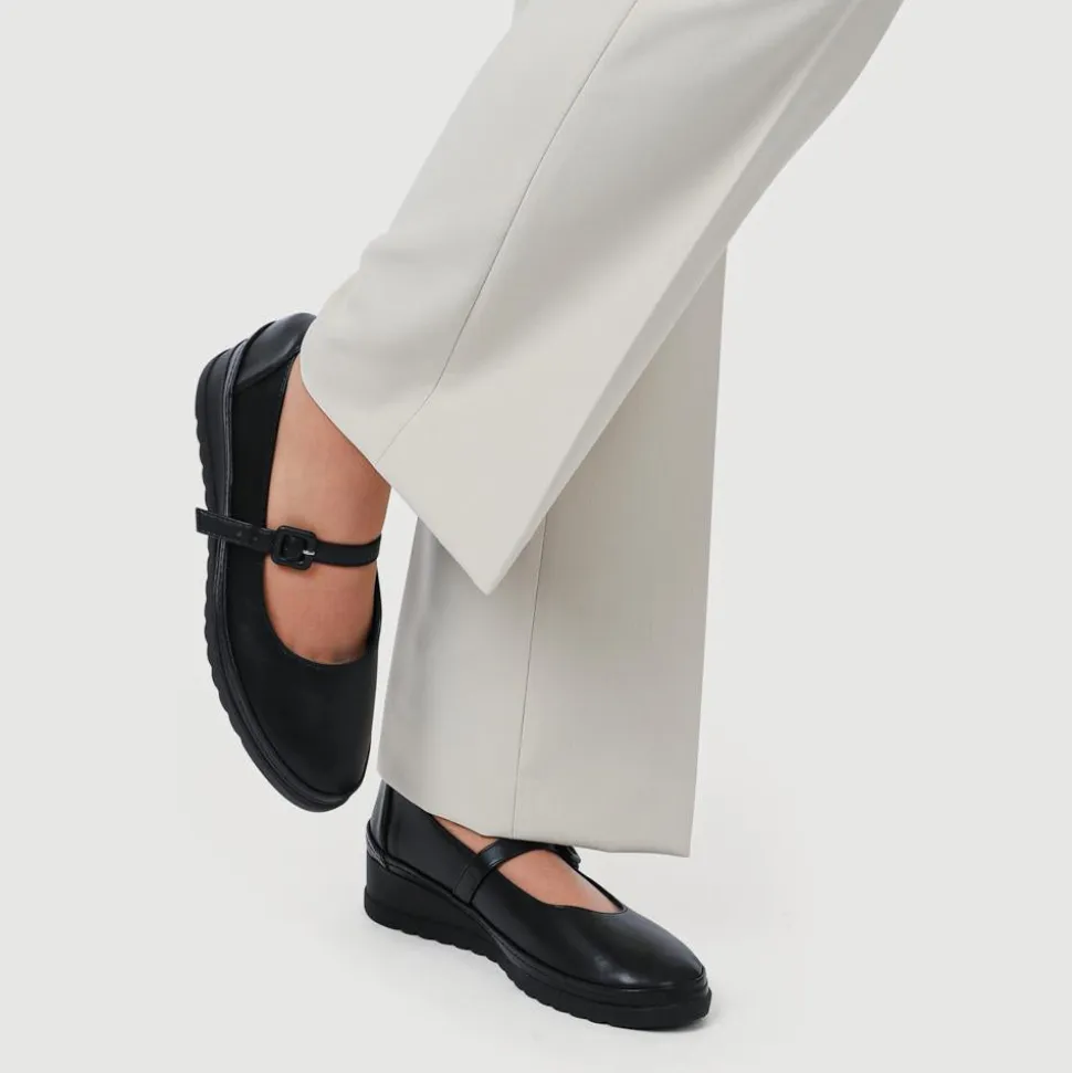 Wedge-Heeled Smart Mary Janes - Black