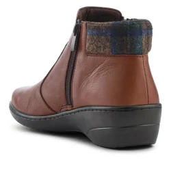Wide-Fit Leather Lightweight Ankle Boots - Tan