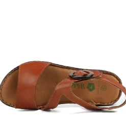 Wide Fit Leather Sandals With Buckle Fastening - Tan