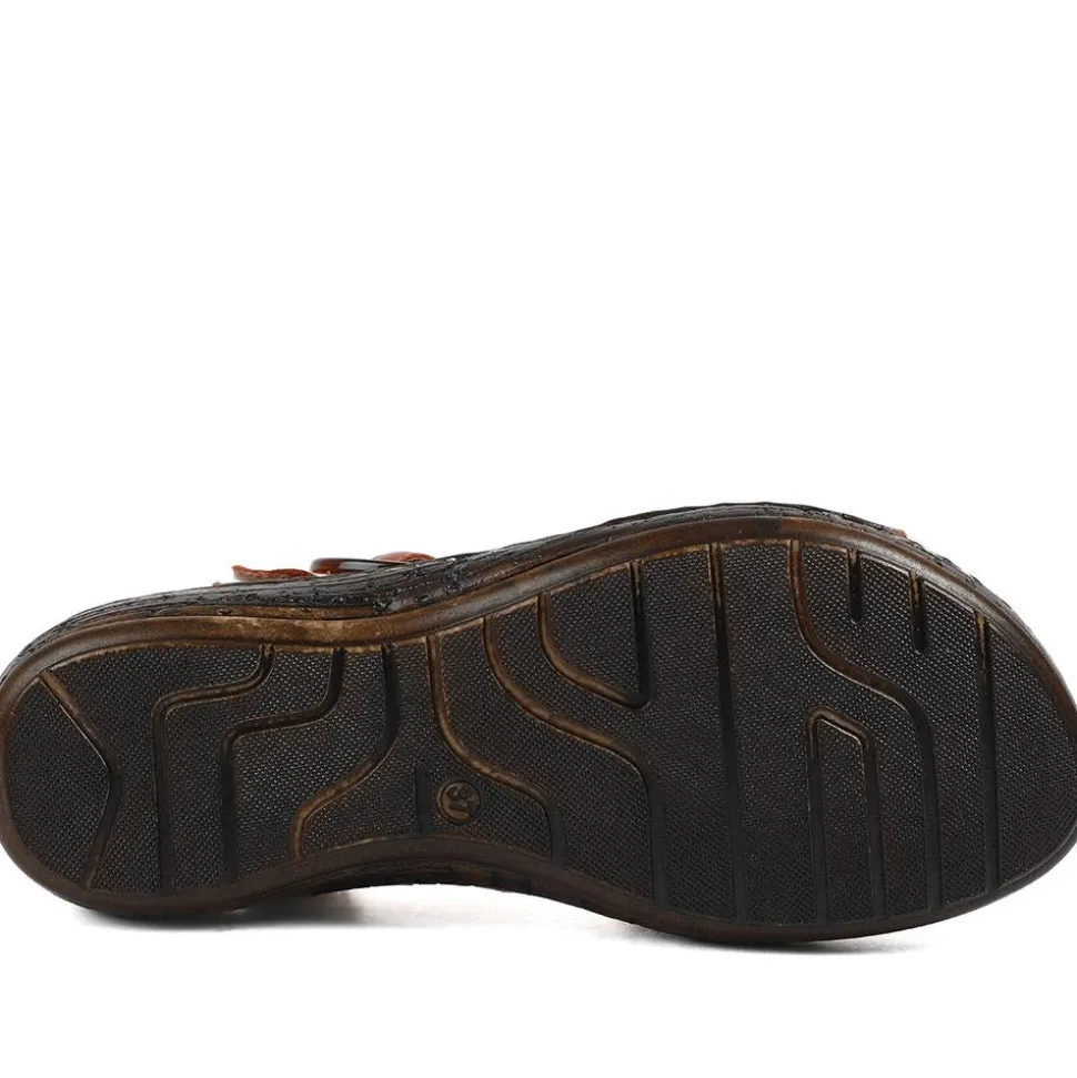 Wide Fit Leather Sandals With Buckle Fastening - Tan
